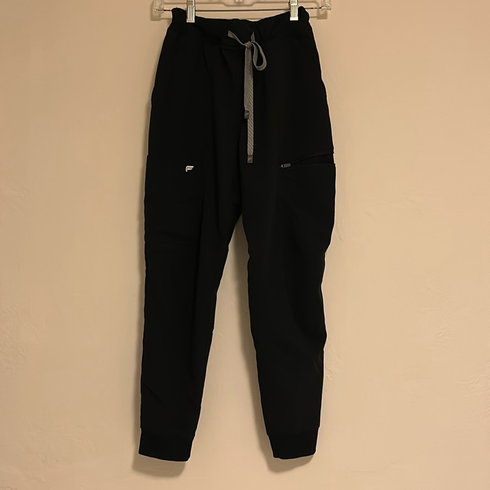 Fabletics On-Call Joggers